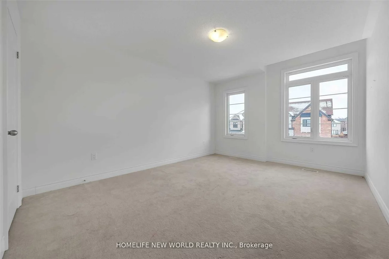 44, Pear Blossom, Holland Landing, East Gwillimbury