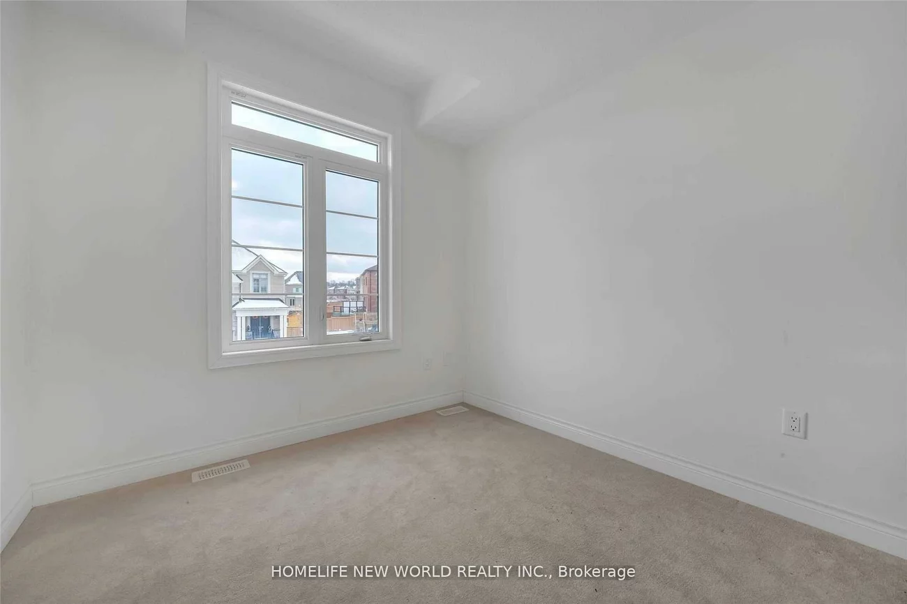 44, Pear Blossom, Holland Landing, East Gwillimbury