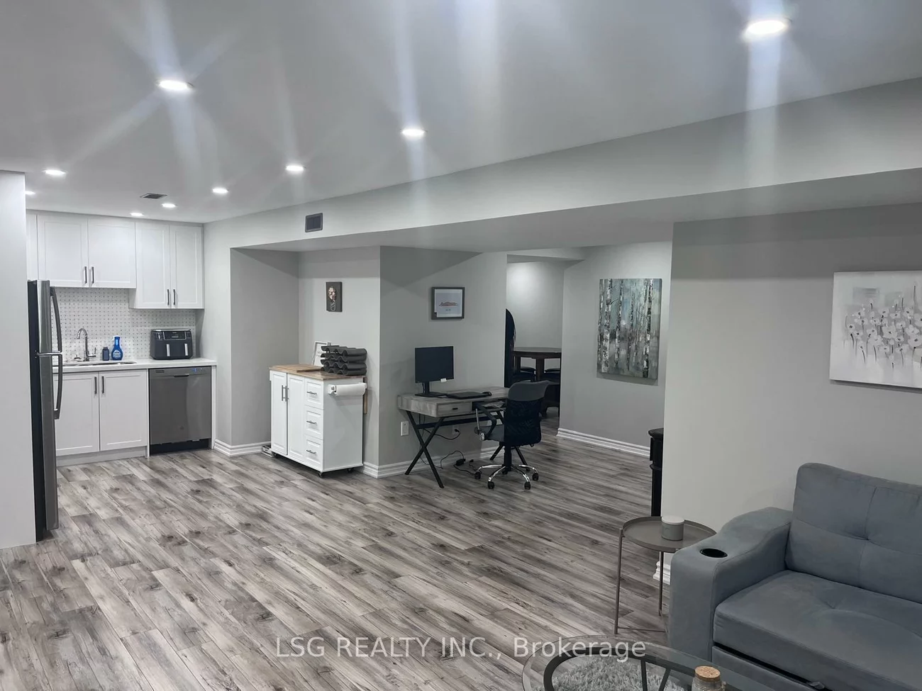 19, Tesla, Holland Landing, East Gwillimbury