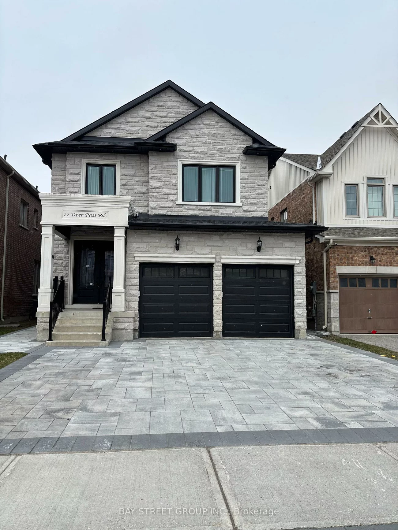 22, Deer Pass, Sharon, East Gwillimbury