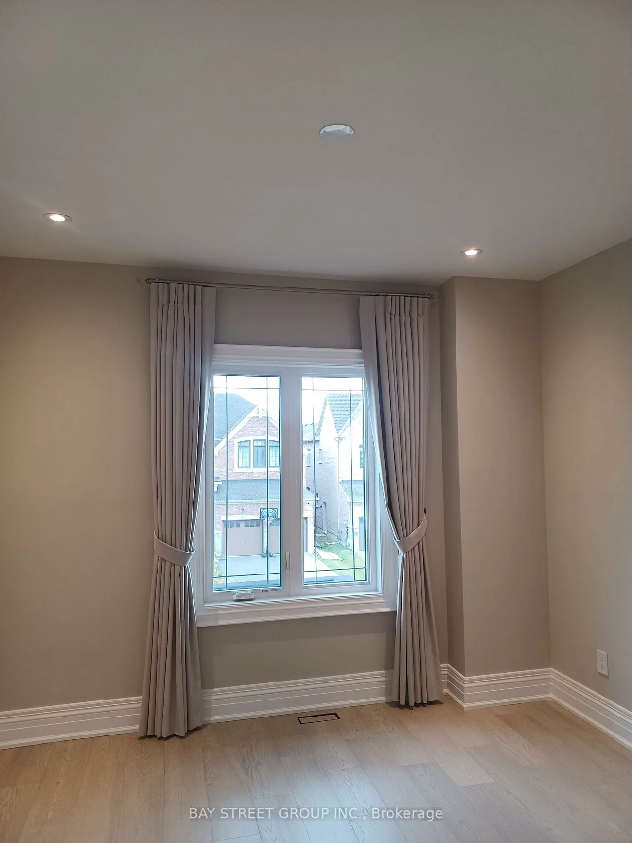 22, Deer Pass, Sharon, East Gwillimbury