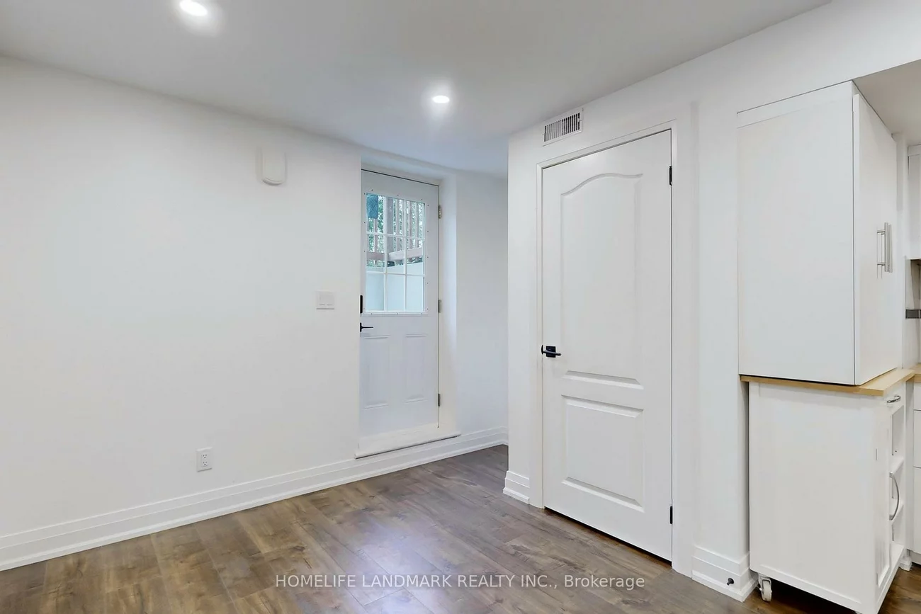 1661, Mount Albert, Sharon, East Gwillimbury