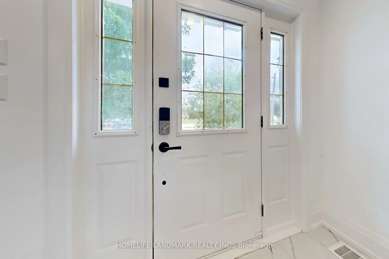 1661, Mount Albert, Sharon, East Gwillimbury