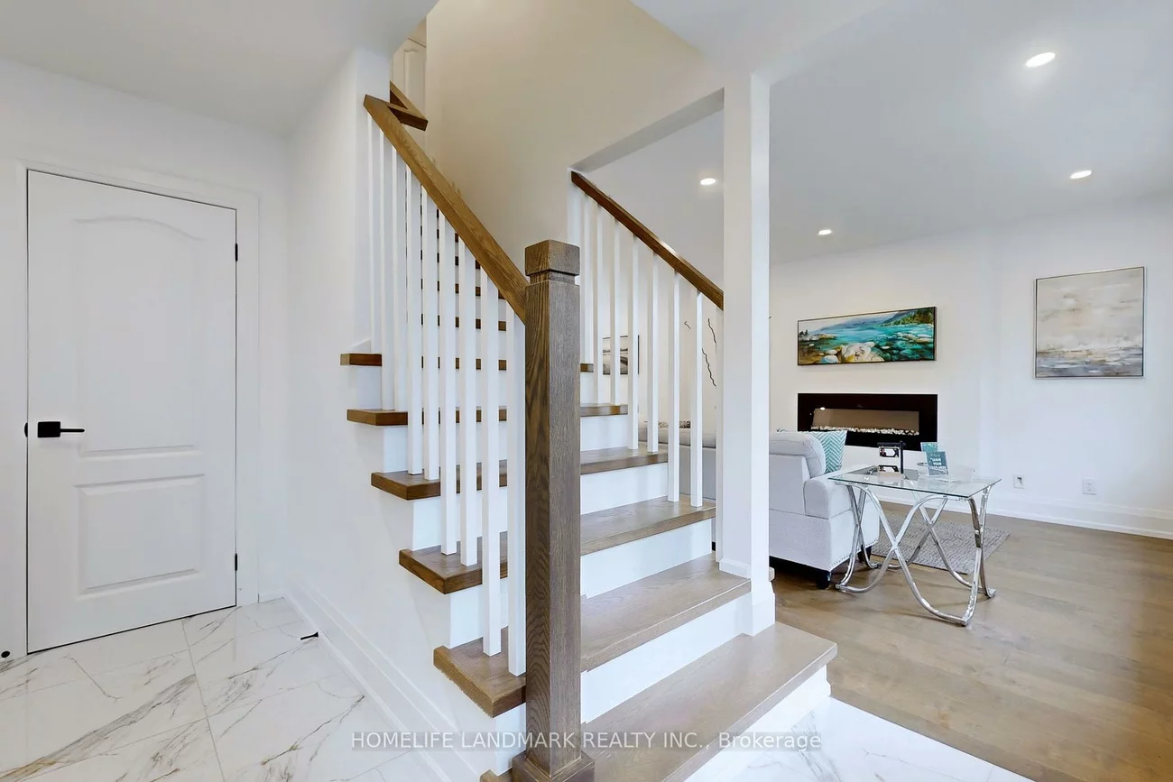 1661, Mount Albert, Sharon, East Gwillimbury