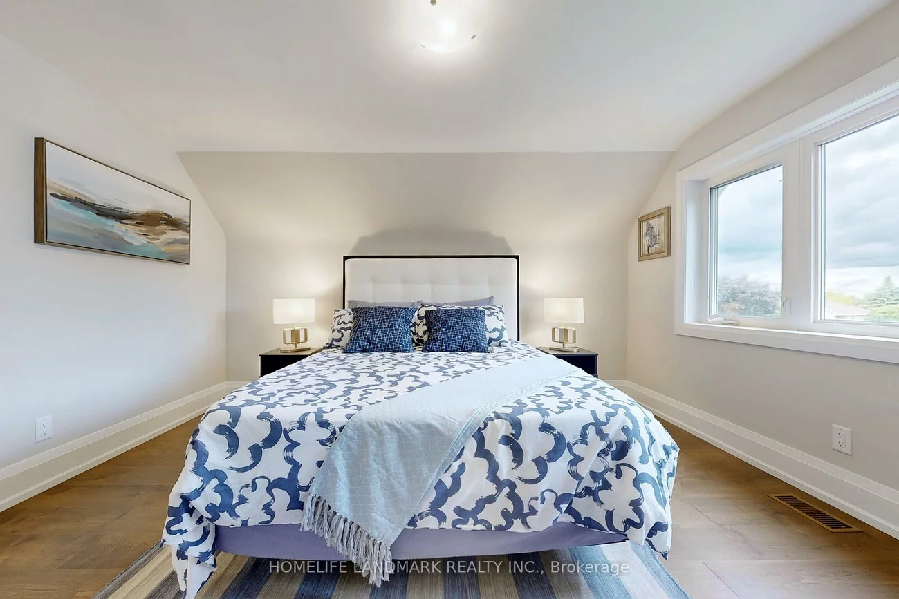 1661, Mount Albert, Sharon, East Gwillimbury