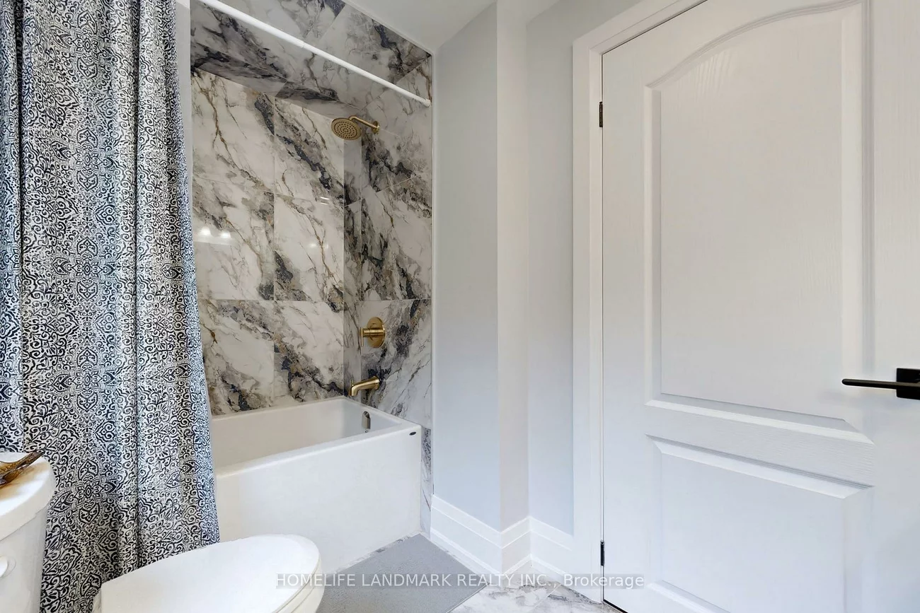 1661, Mount Albert, Sharon, East Gwillimbury