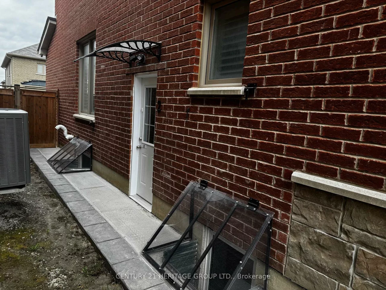 7, Larkfield, Sharon, East Gwillimbury