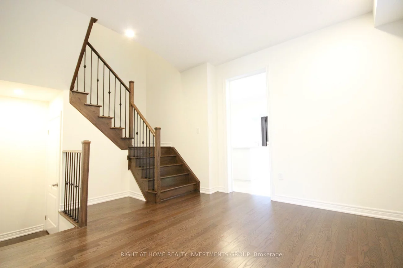 74, Beechborough, Sharon, East Gwillimbury