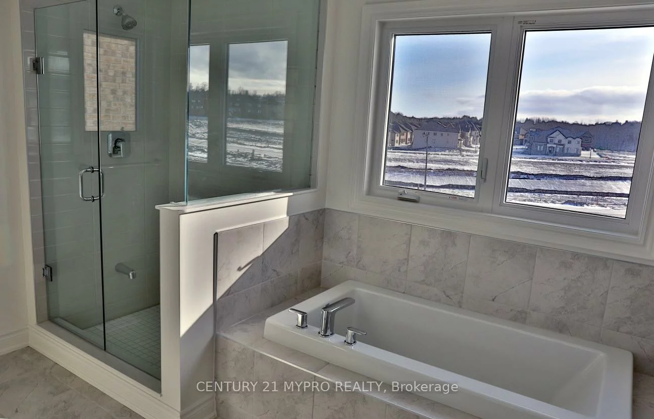 49, Pear Blossom, Holland Landing, East Gwillimbury