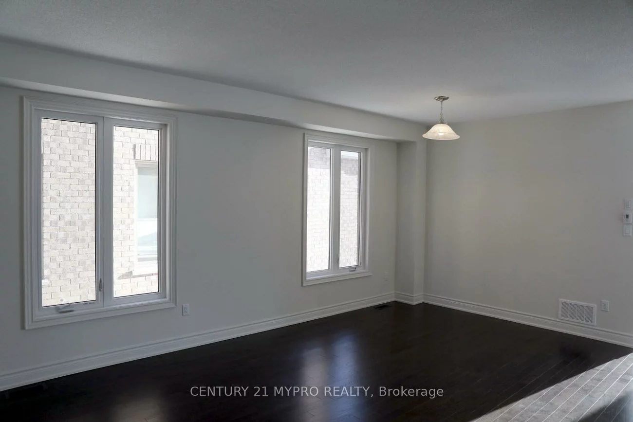 49, Pear Blossom, Holland Landing, East Gwillimbury