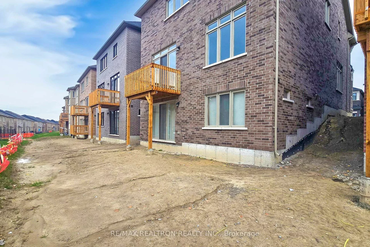 126, Angus Morton, Queensville, East Gwillimbury