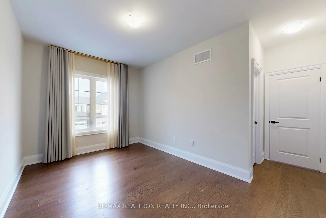 126, Angus Morton, Queensville, East Gwillimbury