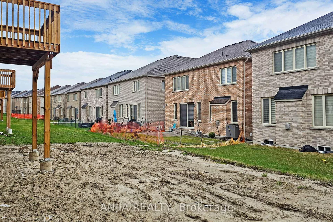 86, Angus Morton, Queensville, East Gwillimbury