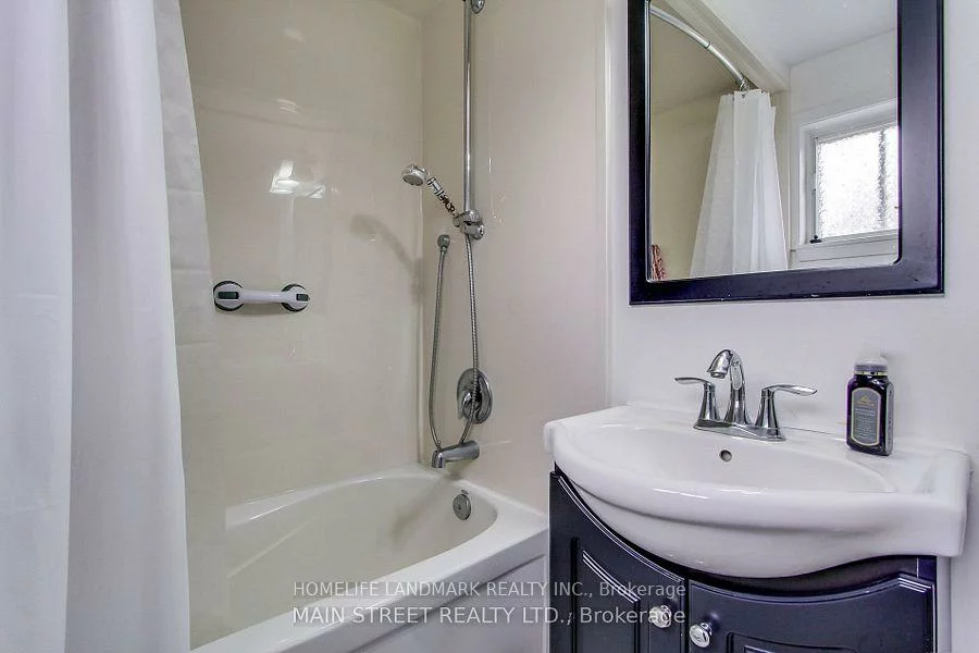 1769, Mt Albert, Sharon, East Gwillimbury