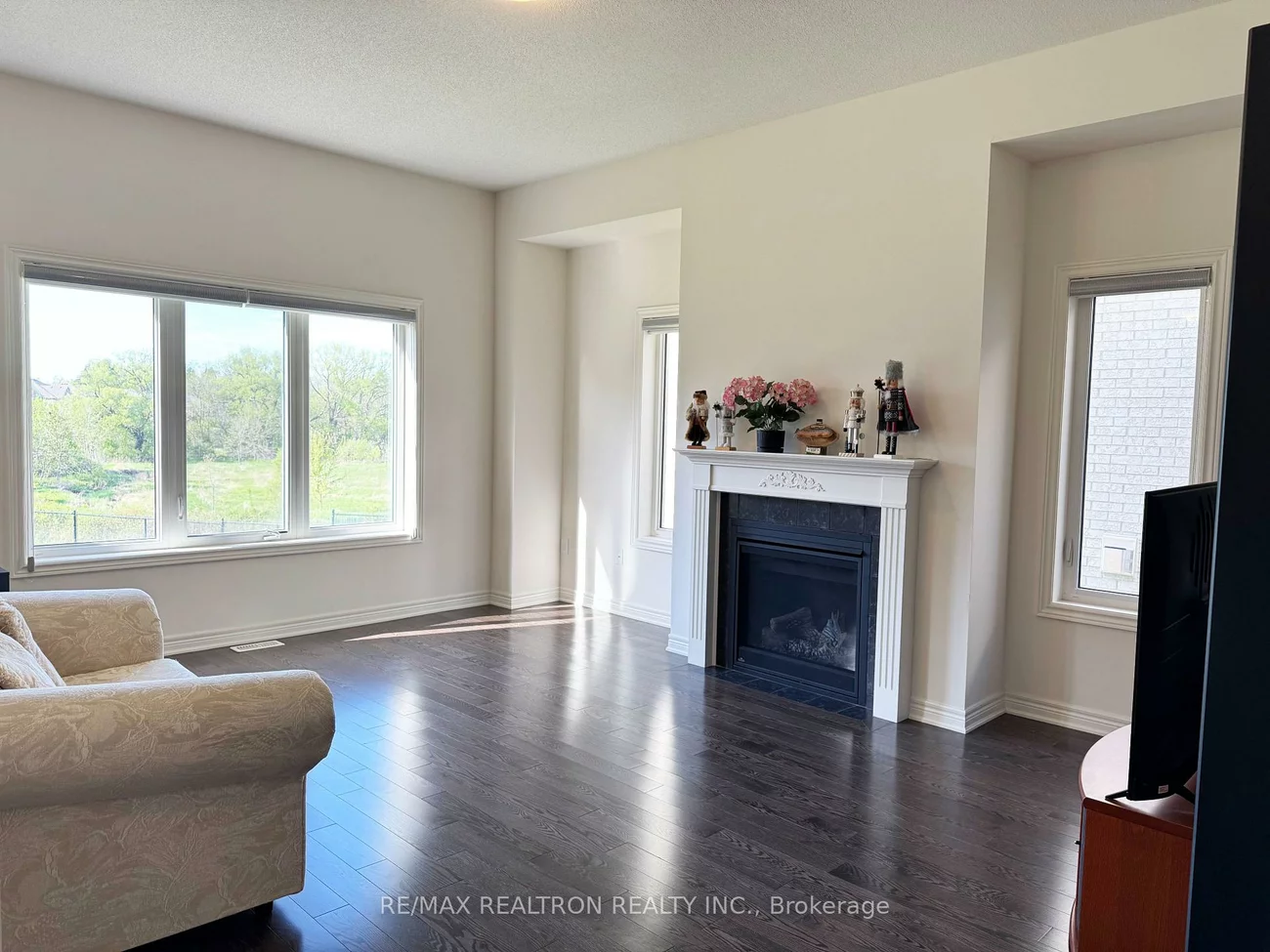 32, Dr Pearson, Sharon, East Gwillimbury