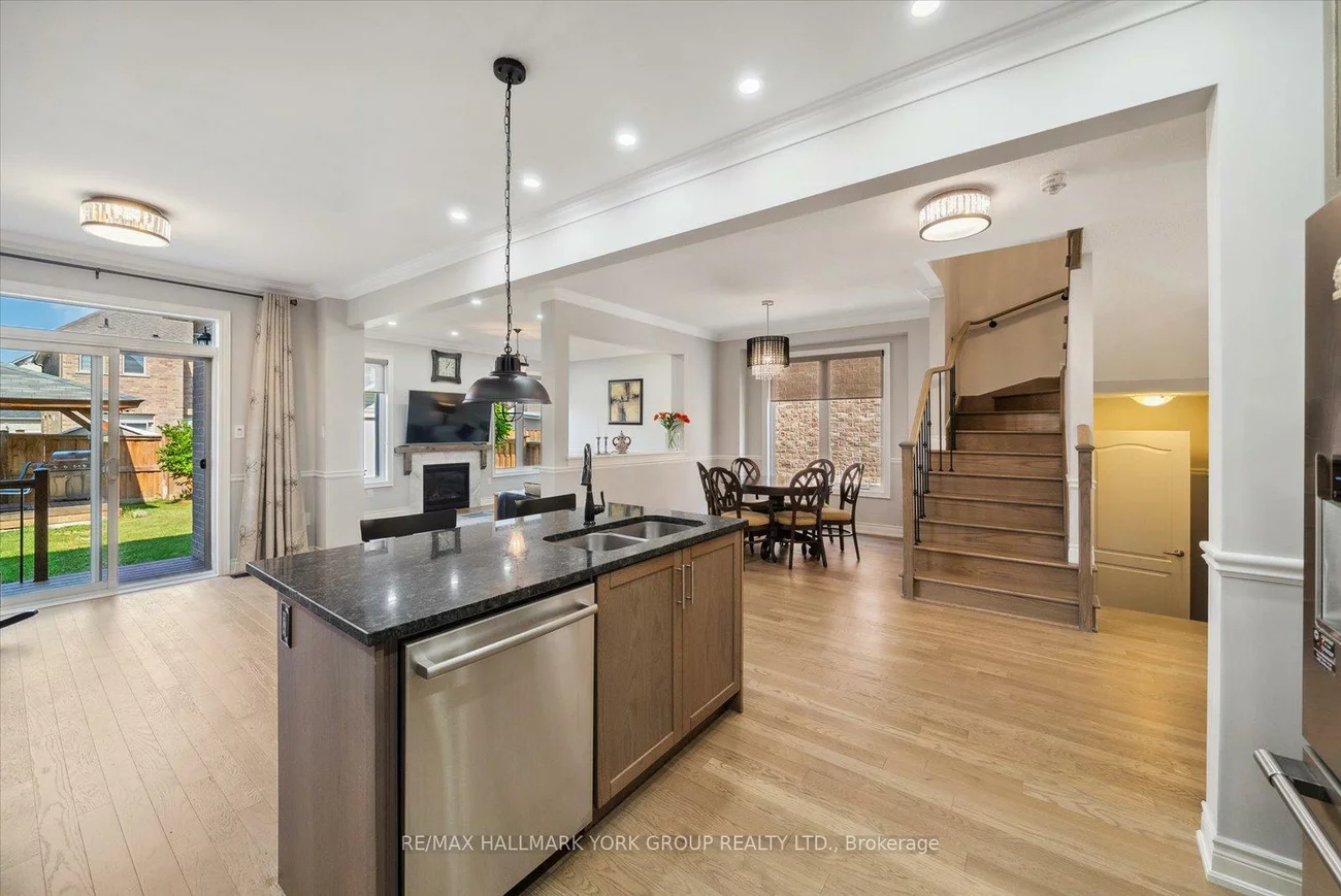 12, Deer Pass, Sharon, East Gwillimbury