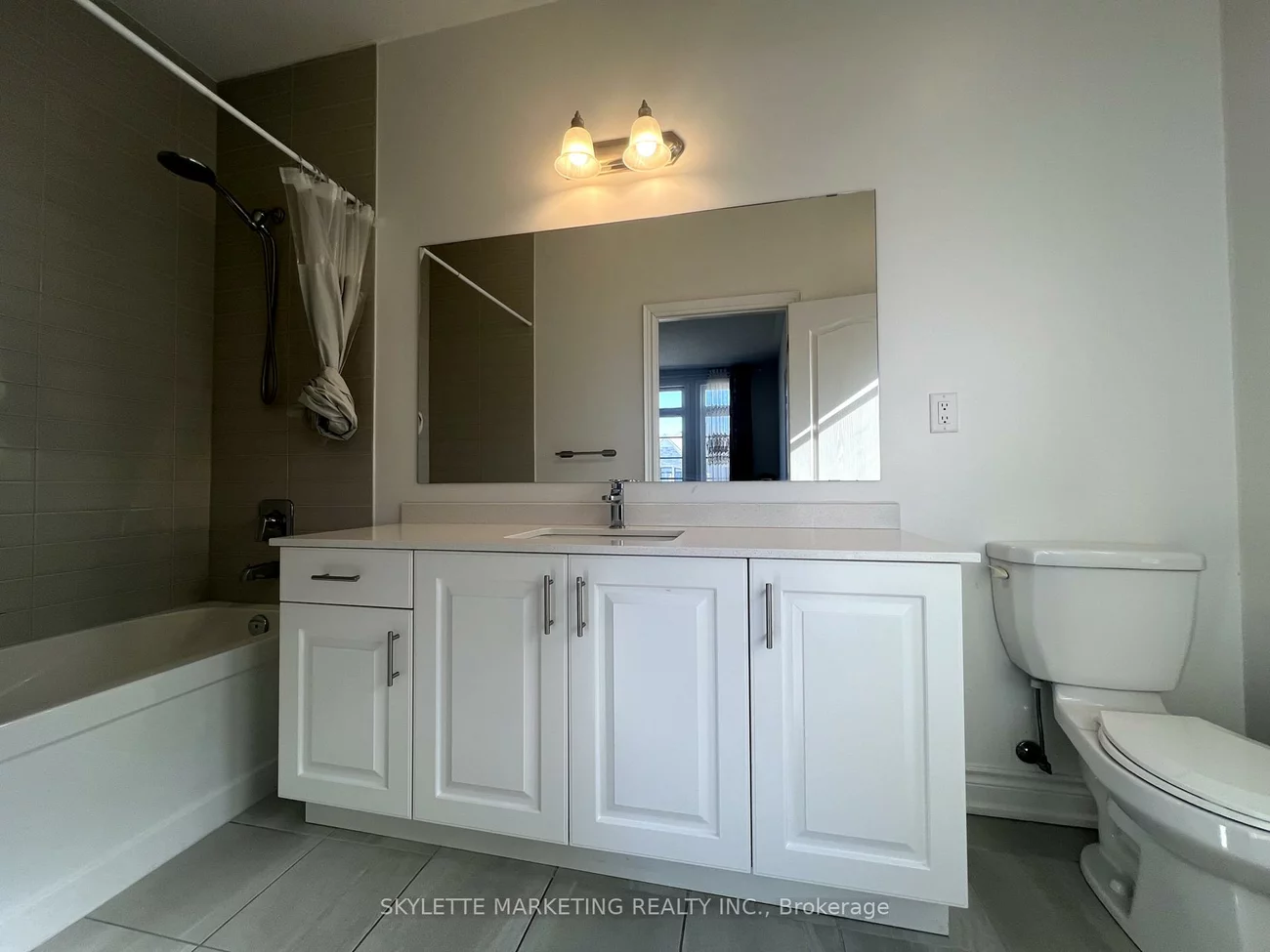 5, Beebalm, Holland Landing, East Gwillimbury