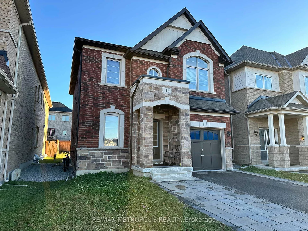 45, Kavanagh, Sharon, East Gwillimbury