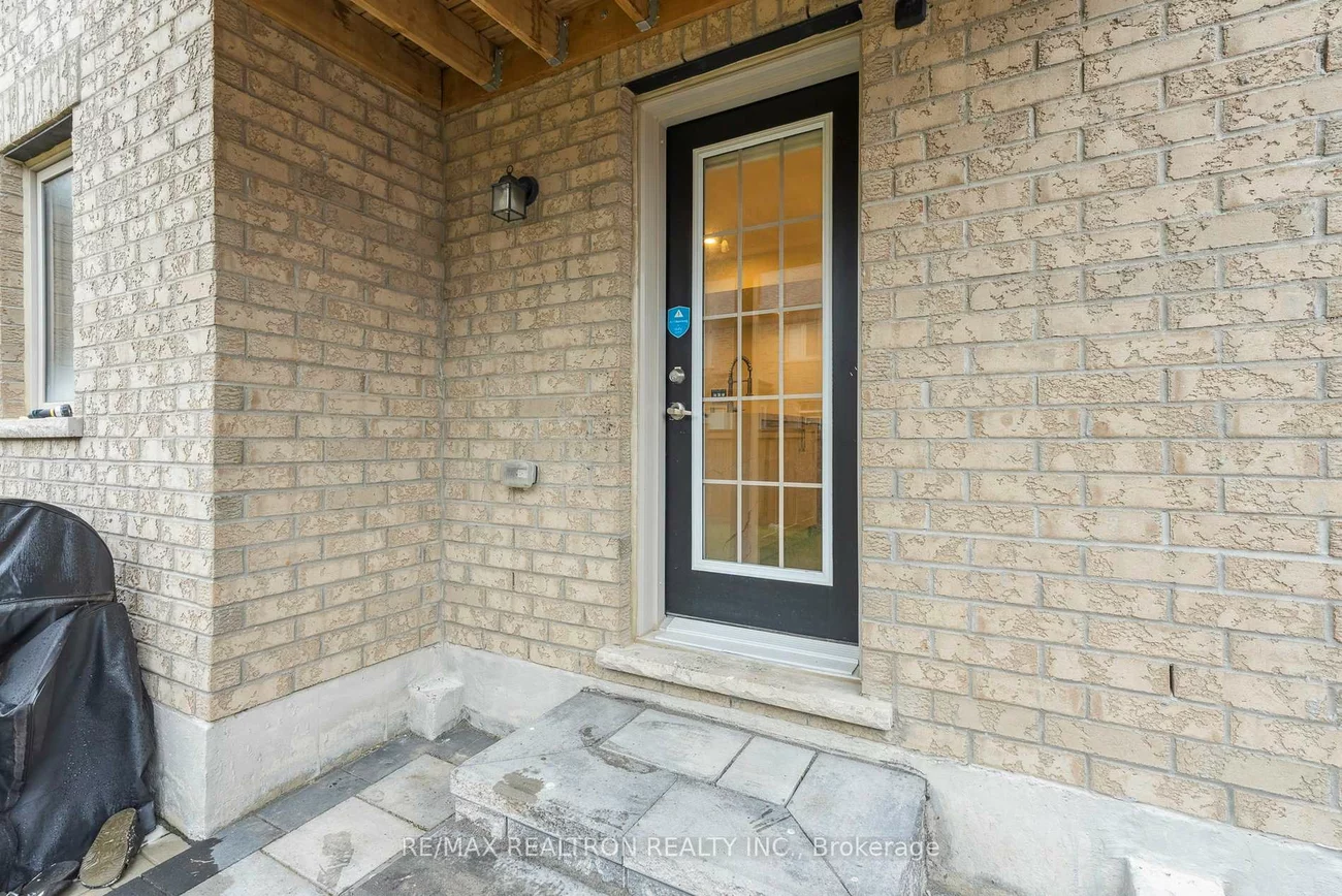 38, Balsdon (Lower Level), Queensville, East Gwillimbury