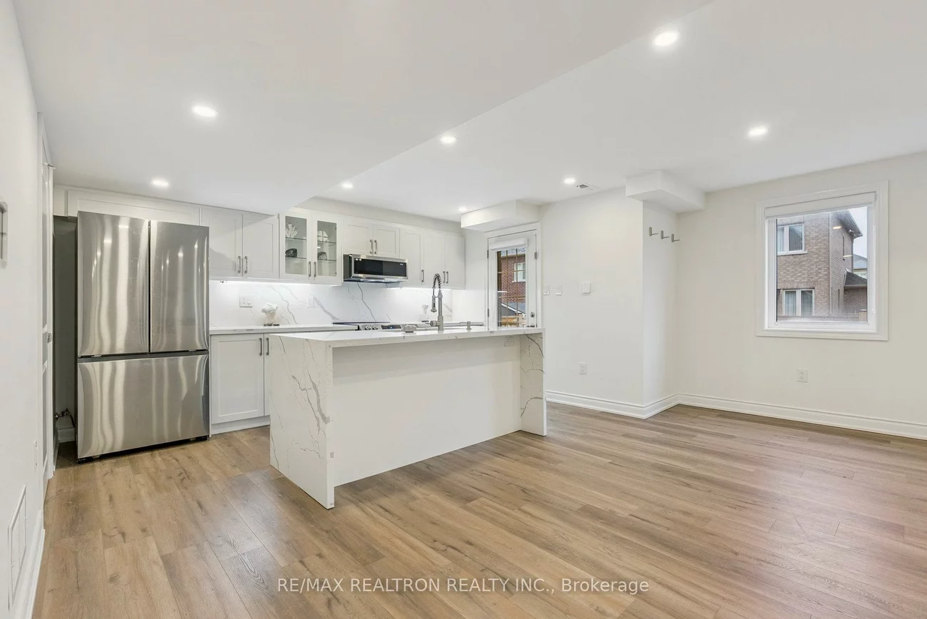 38, Balsdon (Lower Level), Queensville, East Gwillimbury