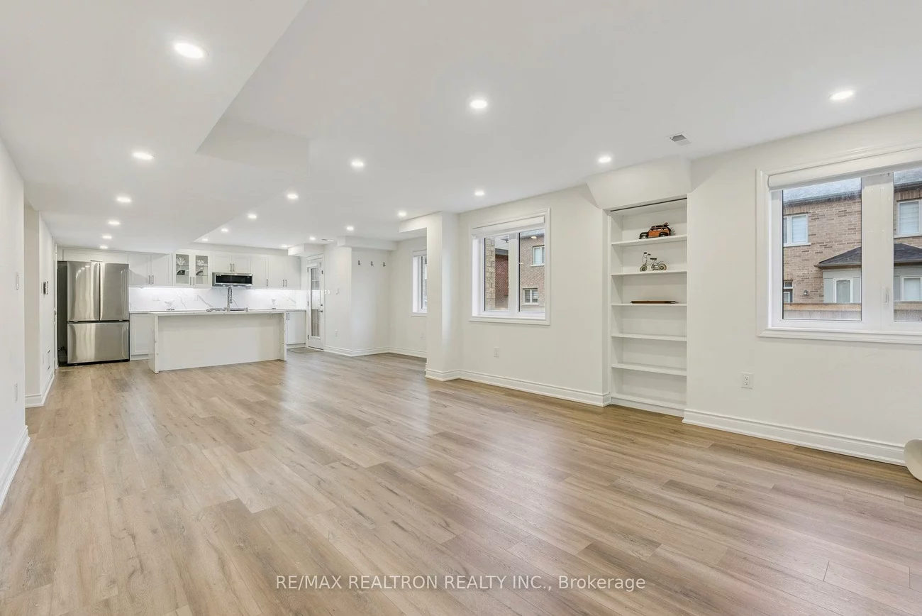 38, Balsdon (Lower Level), Queensville, East Gwillimbury