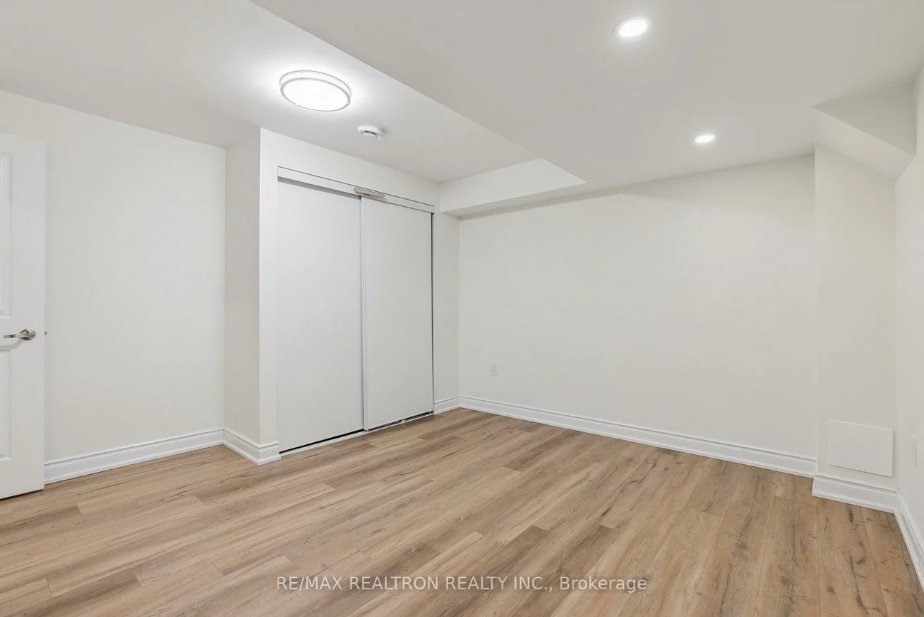 38, Balsdon (Lower Level), Queensville, East Gwillimbury
