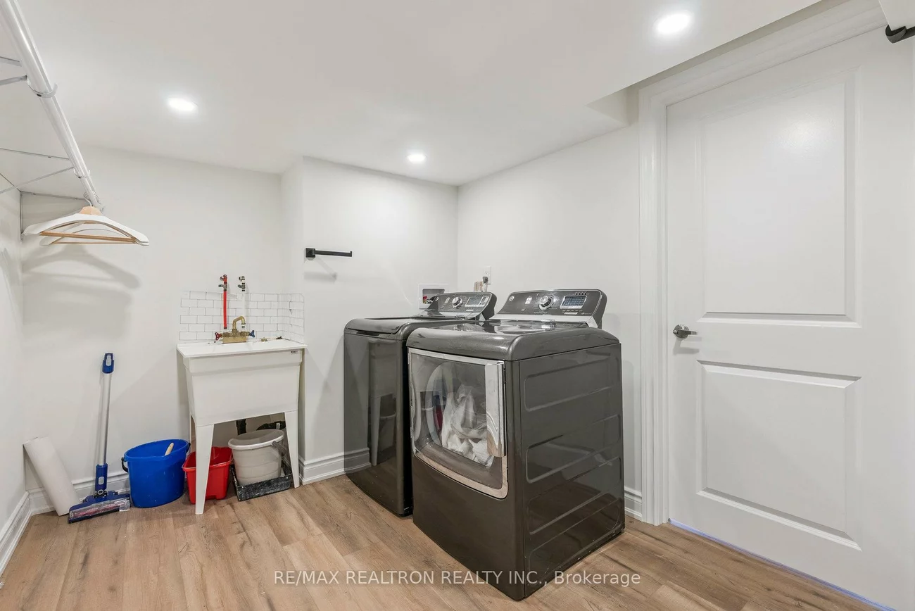 38, Balsdon (Lower Level), Queensville, East Gwillimbury