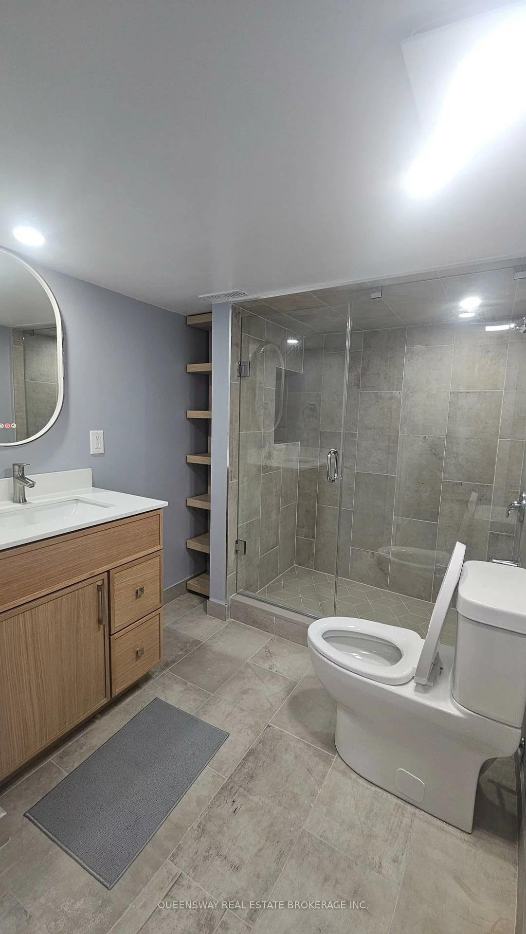 68, Betty May, Queensville, East Gwillimbury