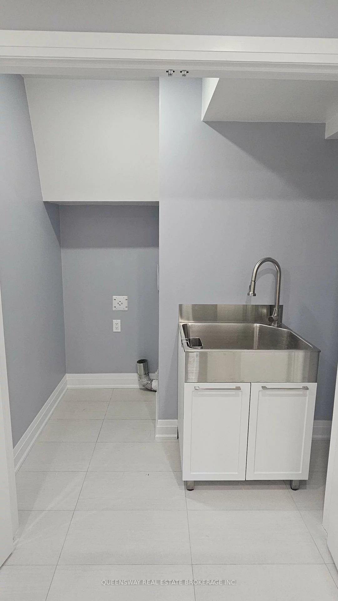 68, Betty May, Queensville, East Gwillimbury