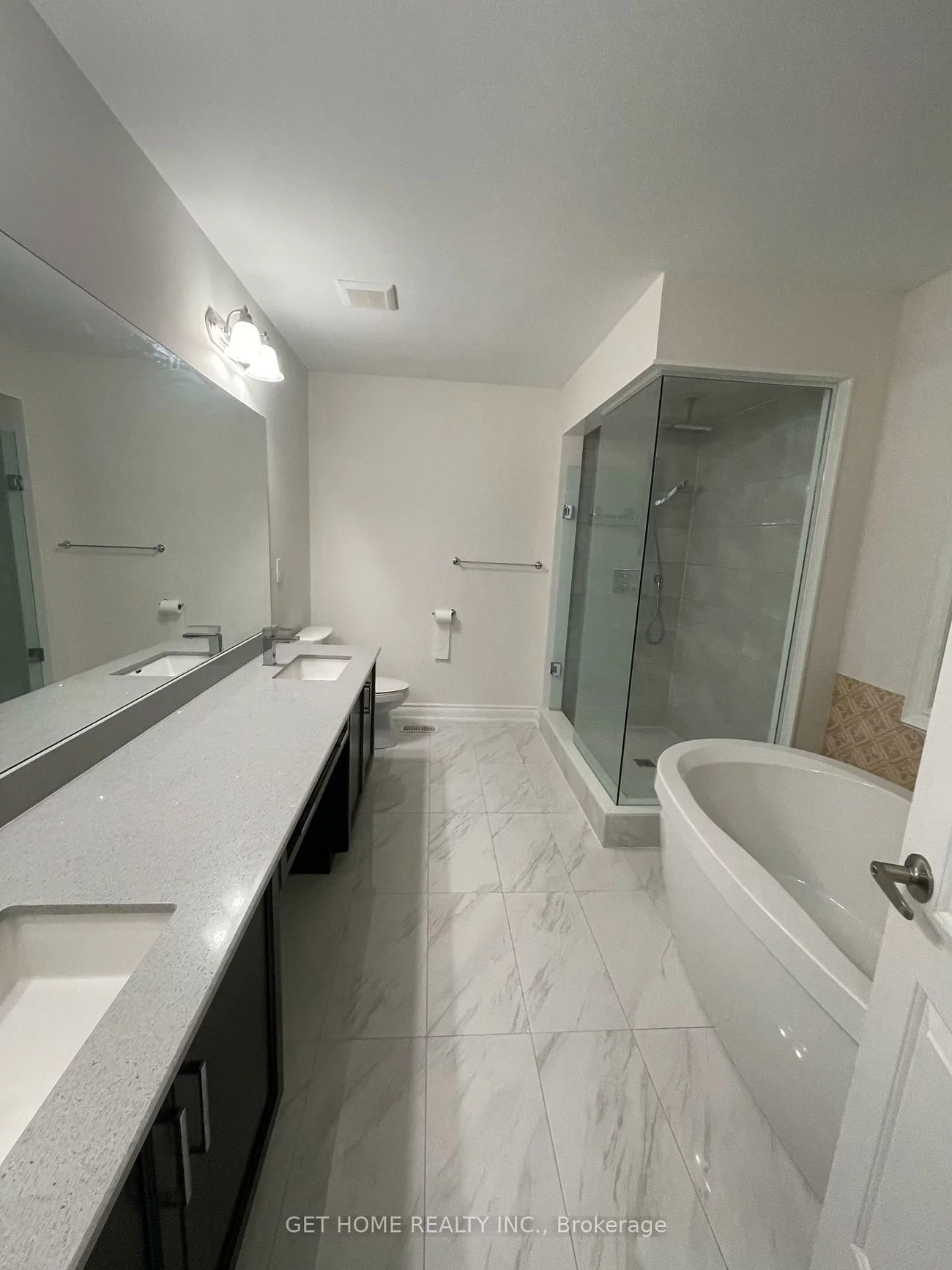 240, Seaview, Queensville, East Gwillimbury
