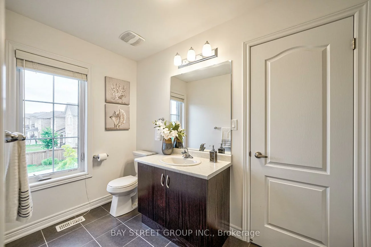 9, Robert Baldwin, Sharon, East Gwillimbury
