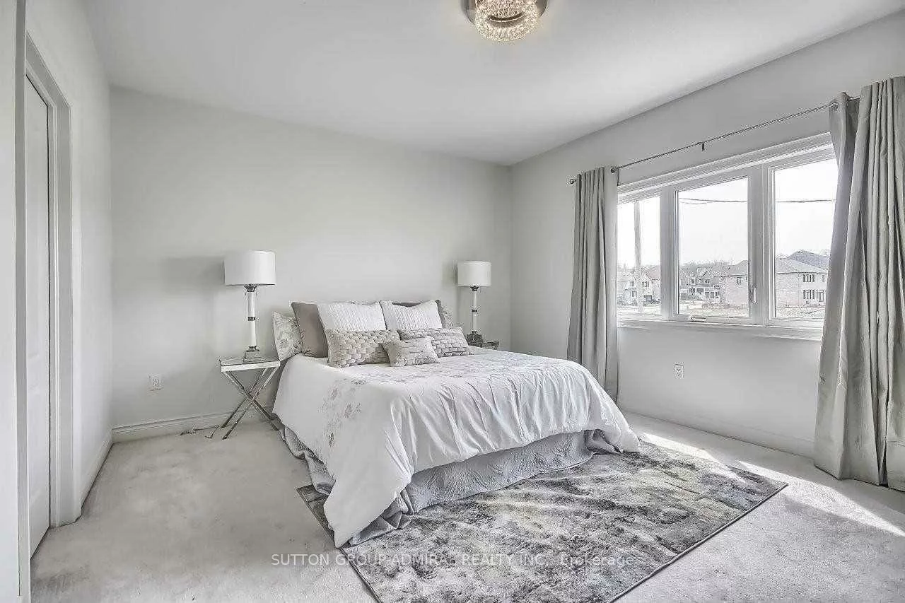 14, Yarrow, Holland Landing, East Gwillimbury