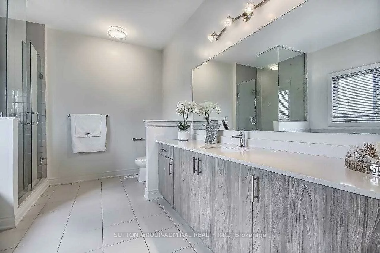 14, Yarrow, Holland Landing, East Gwillimbury