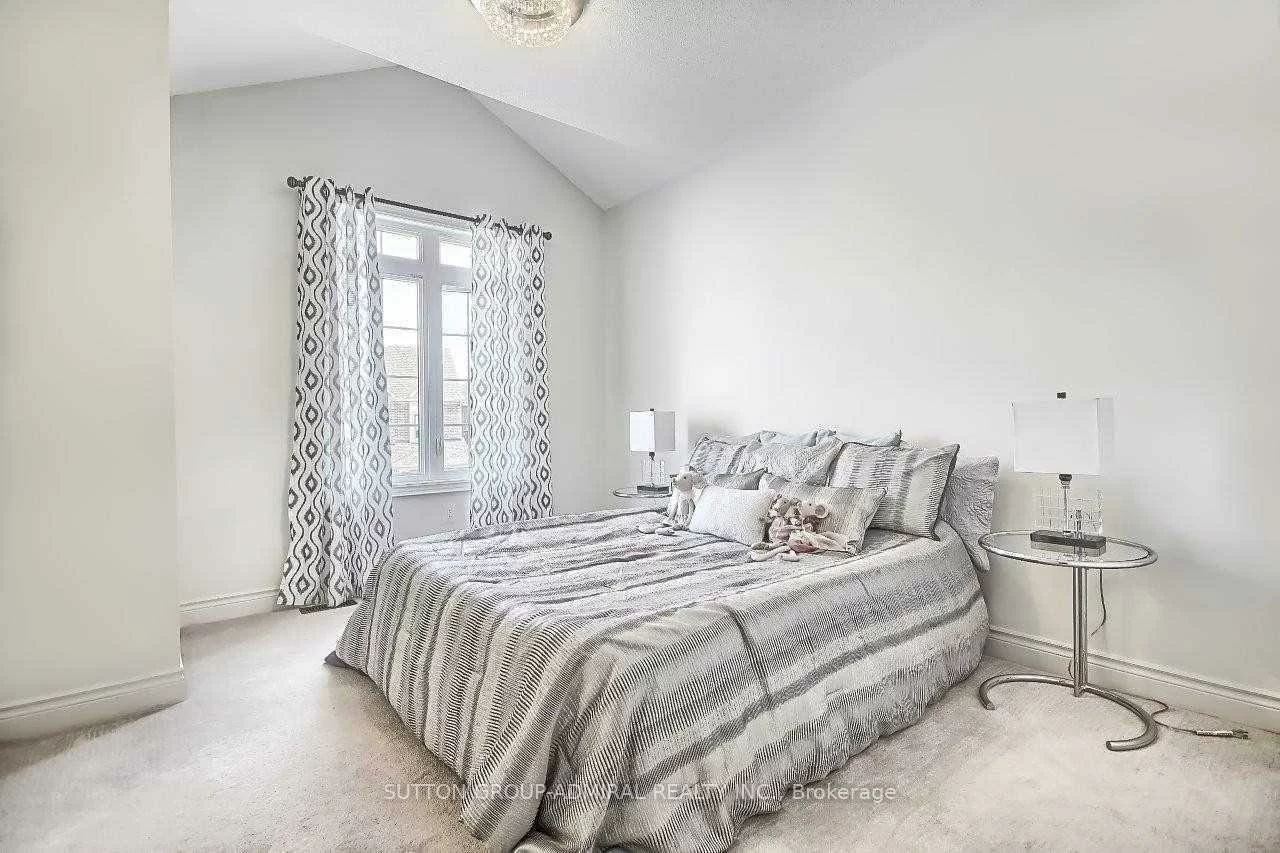 14, Yarrow, Holland Landing, East Gwillimbury