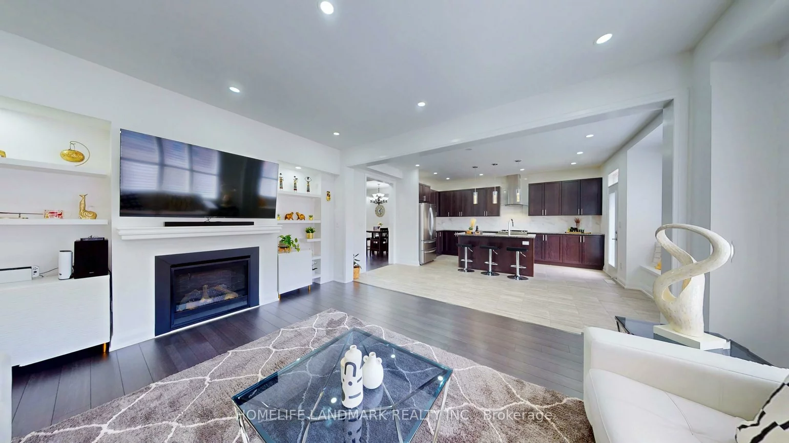 51, Crimson King, Holland Landing, East Gwillimbury
