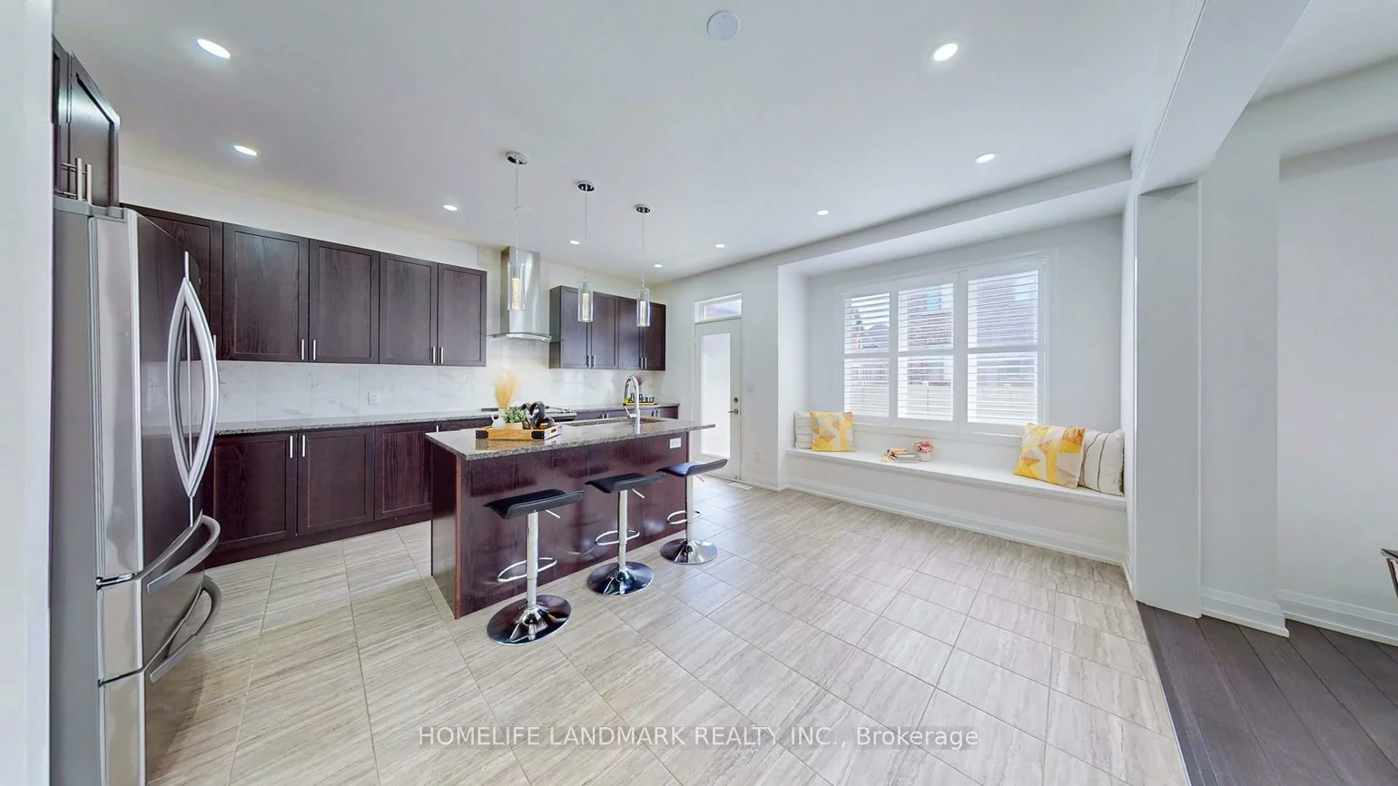 51, Crimson King, Holland Landing, East Gwillimbury