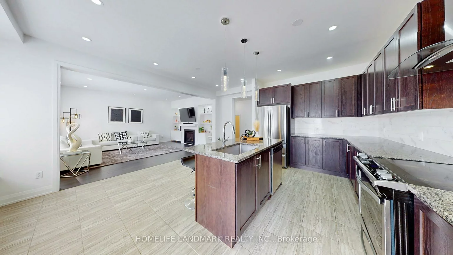 51, Crimson King, Holland Landing, East Gwillimbury