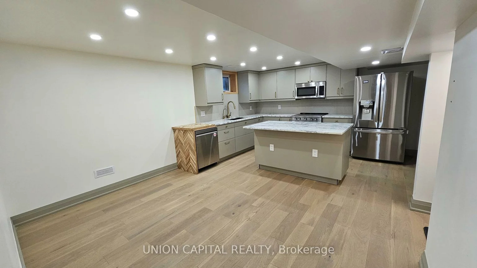 2343, Mount Albert, Rural East Gwillimbury, East Gwillimbury