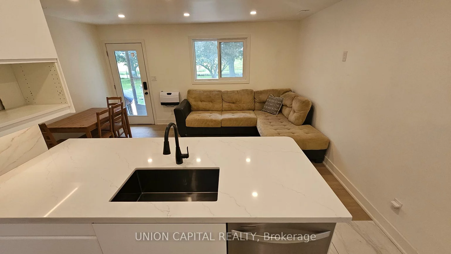 2343, Mount Albert, Rural East Gwillimbury, East Gwillimbury