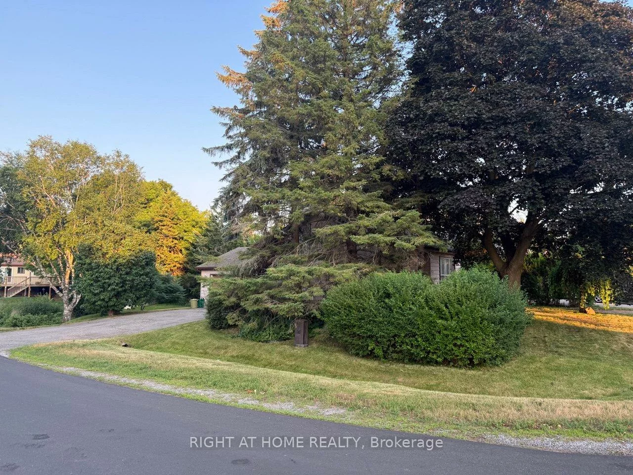 313, Christopher, Holland Landing, East Gwillimbury