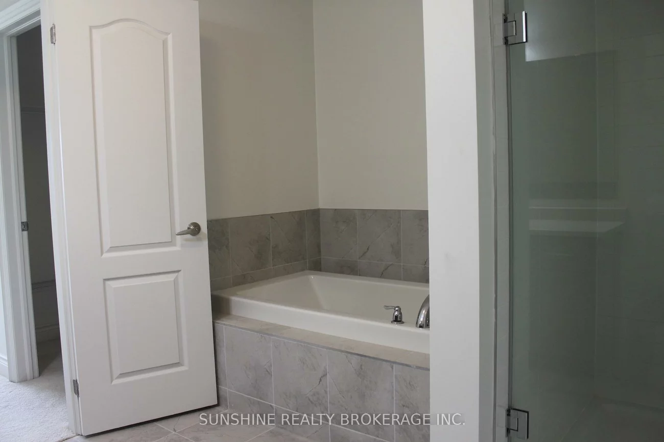 24, Festival, Sharon, East Gwillimbury