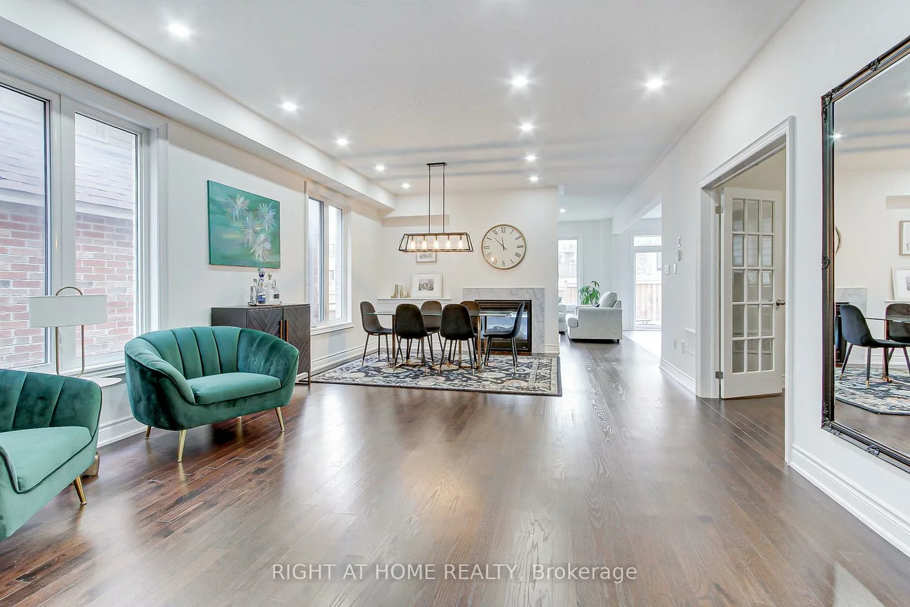 29, Pear Blossom, Holland Landing, East Gwillimbury