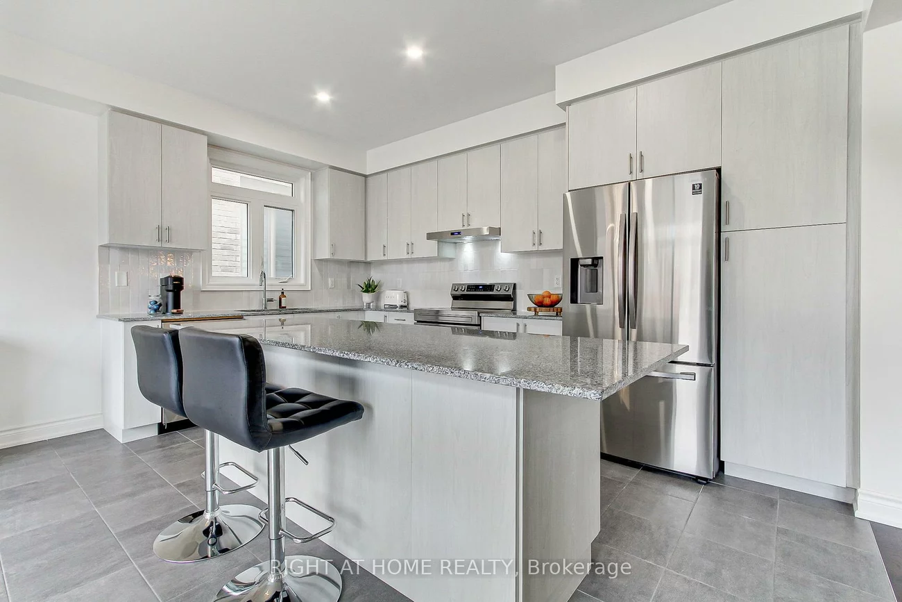 29, Pear Blossom, Holland Landing, East Gwillimbury
