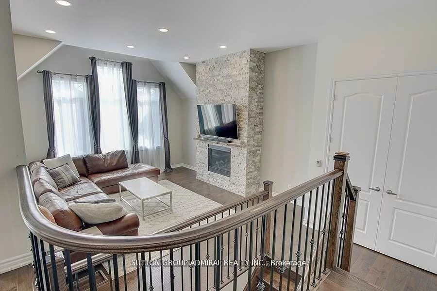 103, Leaden Hall, Queensville, East Gwillimbury