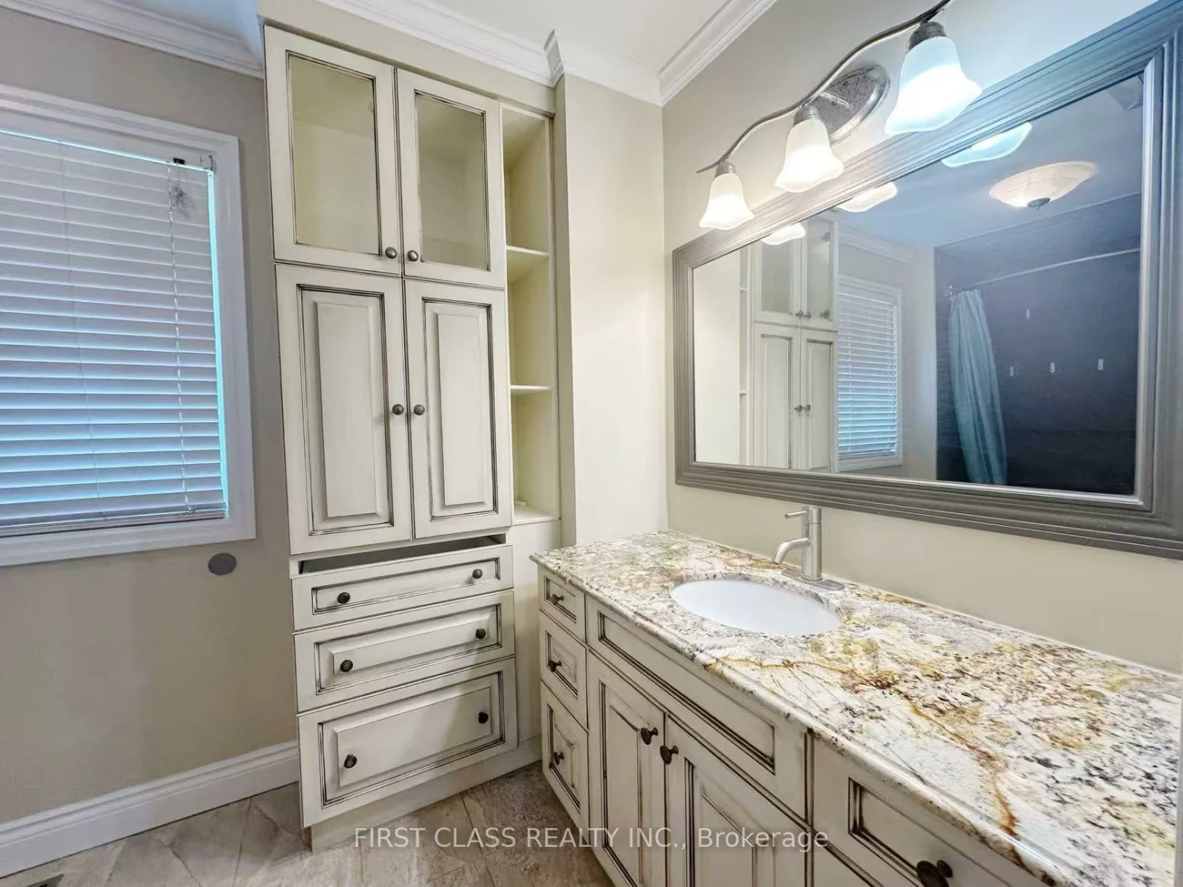 3, Veronica, Sharon, East Gwillimbury
