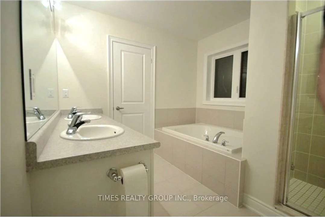 34, Festival, Sharon, East Gwillimbury