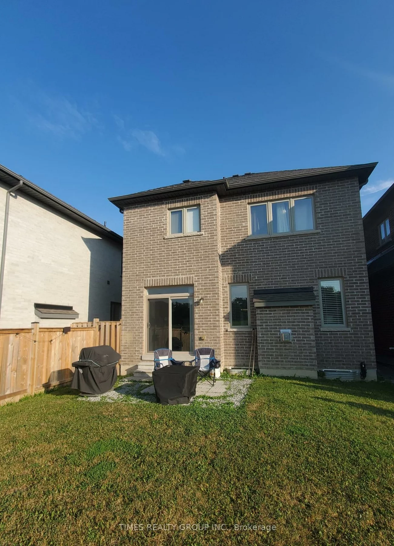 34, Festival, Sharon, East Gwillimbury