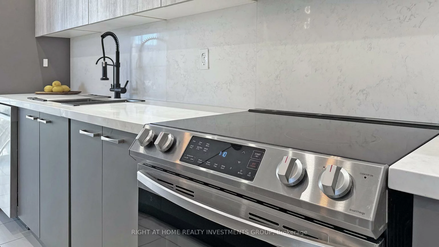 3, Leaden Hall, Queensville, East Gwillimbury