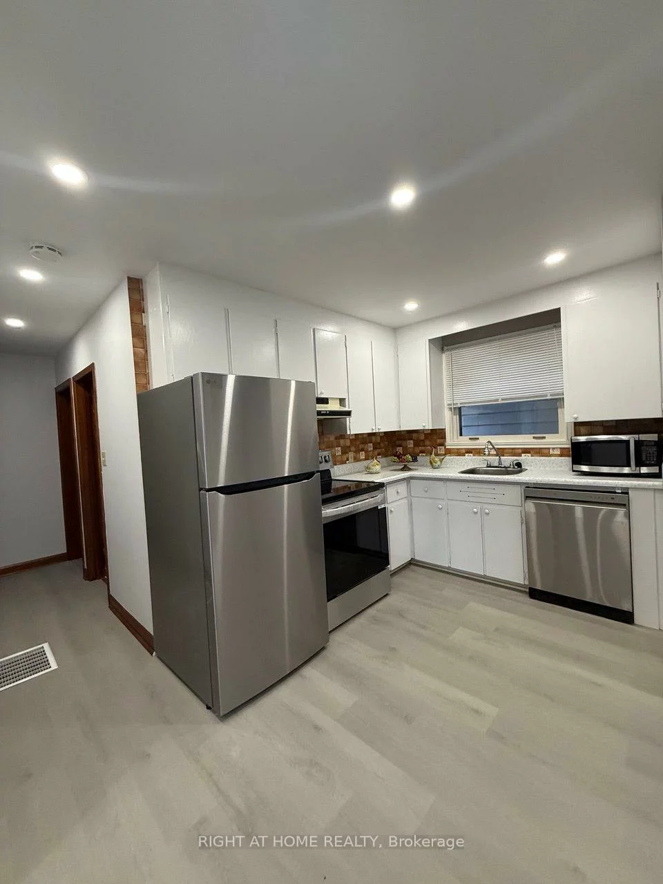 313, Christopher, Holland Landing, East Gwillimbury