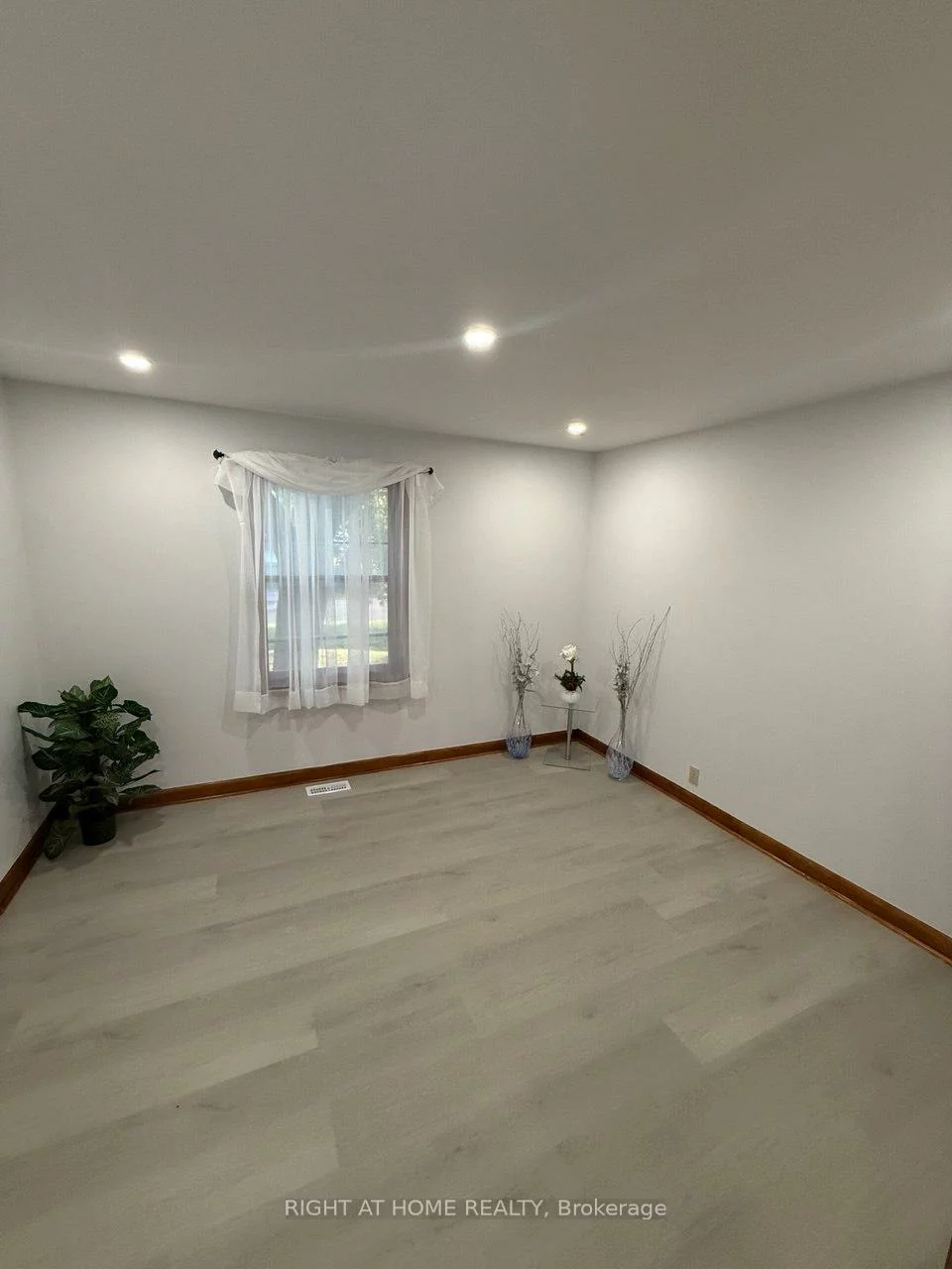 313, Christopher, Holland Landing, East Gwillimbury